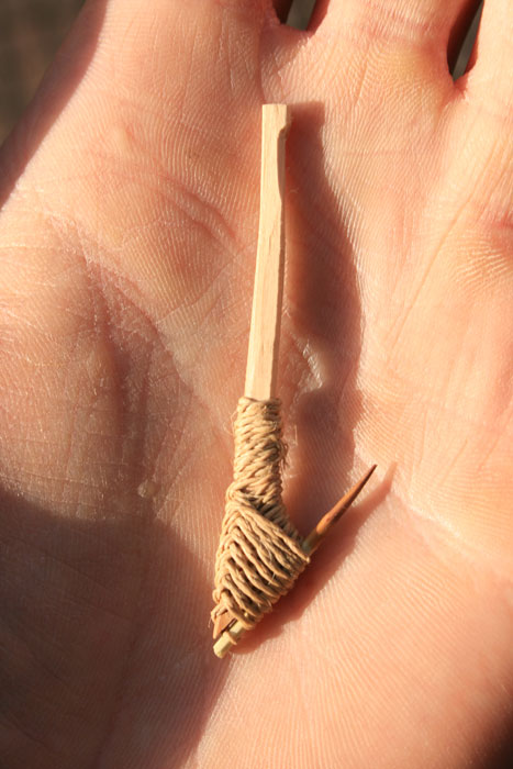Making a thorn fishing hook